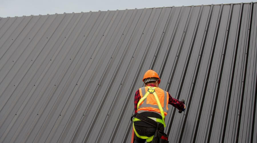 Expert flood damage restoration services in Chinook, MT